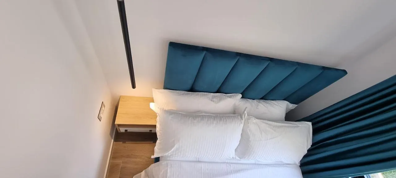 Deluxe Apartment Bllok Tirana